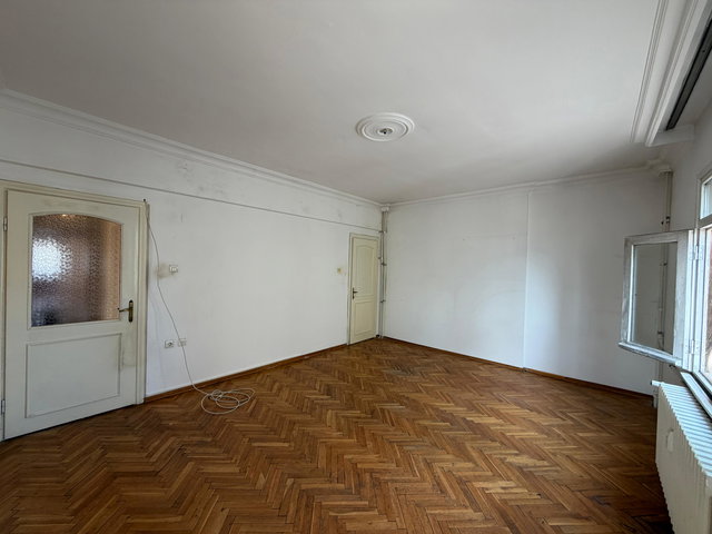 GÖZTEPE’DE MİNİBÜS CADDESİ’NDE 205 m² 4+1 - 10. KAT - KAPALI OTOPARK