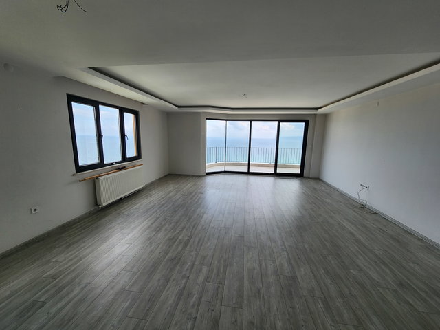 EMSALSİZ SATILIK DAİRE YALINCAK TERAS 2