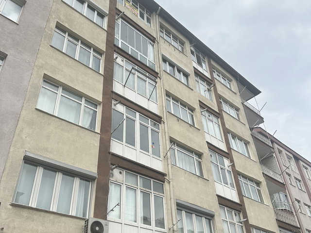 FUZULİ CADDESİNDE DAİRE