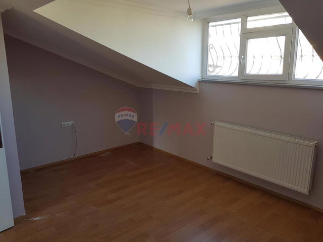 HALKALI DA SATILIK 160M2 4+1 DUBLEX DAİRE