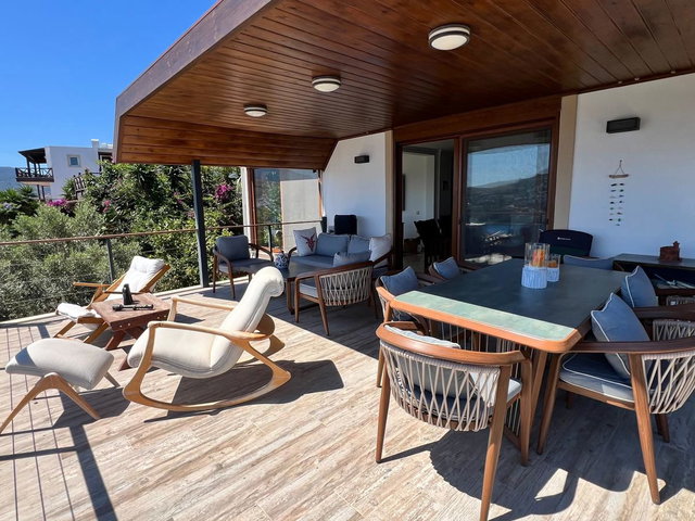 Gündoğan'da Eşsiz Bir Yaşam: 180° Panoramik Deniz Manzaralı Ultra Lüks 4+1 Villa