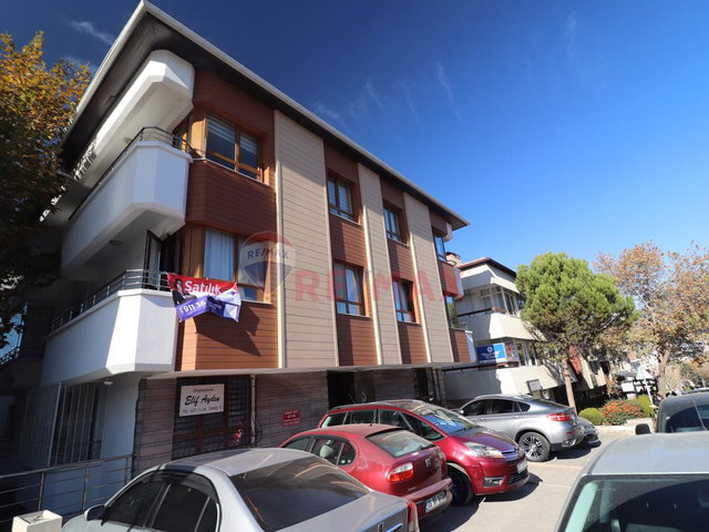 ÇANKAYA GOP UĞUR MUMCU CADDE ÜZERİ SATILIK 4+1