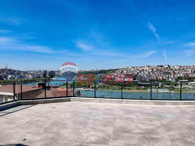 PANORAMİK HALİÇ MANZARALI, 47 M² TERASLI SIFIR 2+1 LÜKS DAİRE
