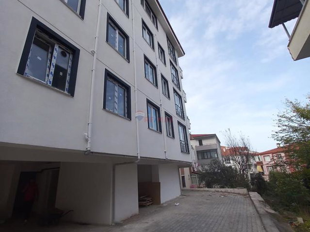 REMAX FREKANS'TAN SARIKUMDA OTOPARK VE ASANSÖRLÜ 2+1 0 DAİRELER