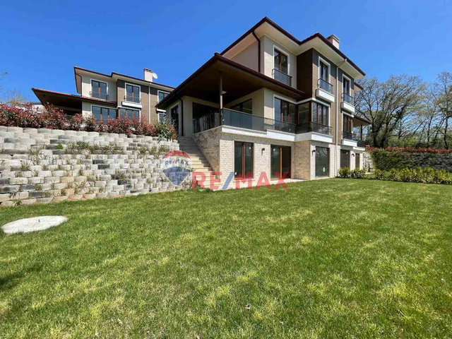 NK ÇEKMEKÖY REŞADİYE 280M² BAHÇELİ 4+2 300M² SATILIK TRIPLEX VİLLA