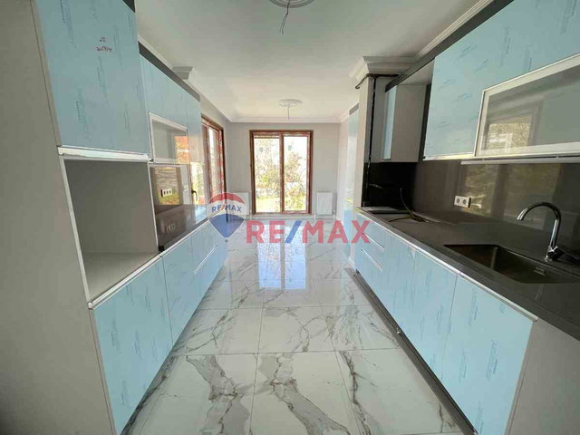 NK ÇEKMEKÖY REŞADİYE 280M² BAHÇELİ 4+2 300M² SATILIK TRIPLEX VİLLA