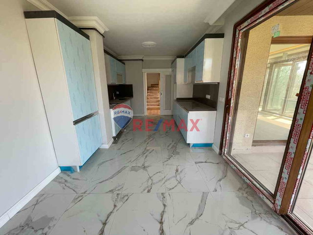 NK ÇEKMEKÖY REŞADİYE 280M² BAHÇELİ 4+2 300M² SATILIK TRIPLEX VİLLA