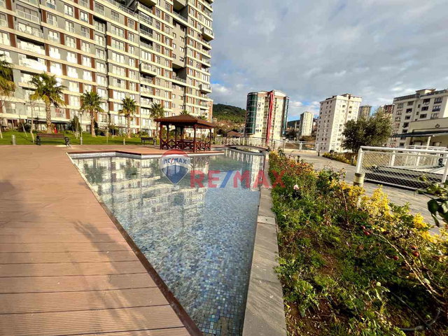 KARTAL RÖNESANS SAYFIYE DE DENIZ MANZARALI 2.5+1 LOFT DUBLEKS