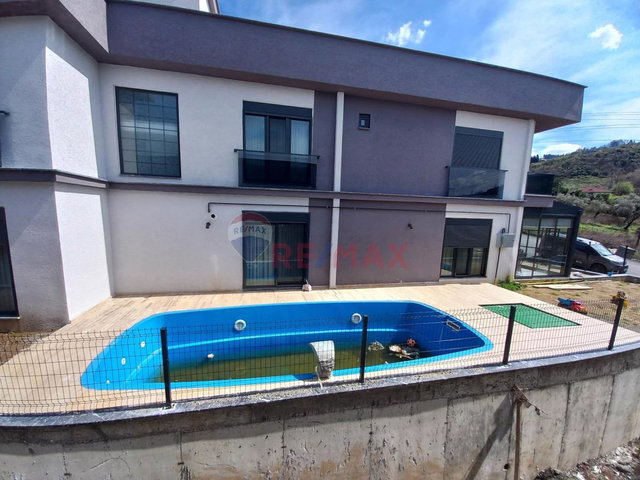 REMAX KANYON KAYACIKTA VİLLA