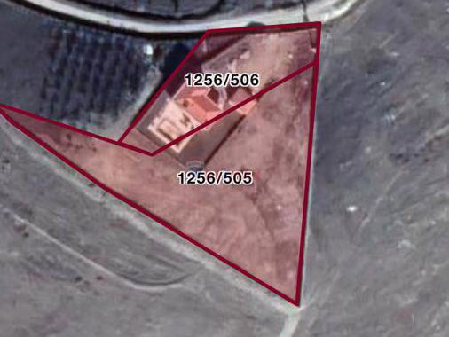 REMAX KANYON İZNİK TACİRDE EMSALSİZ HAVUZLU VİLLA