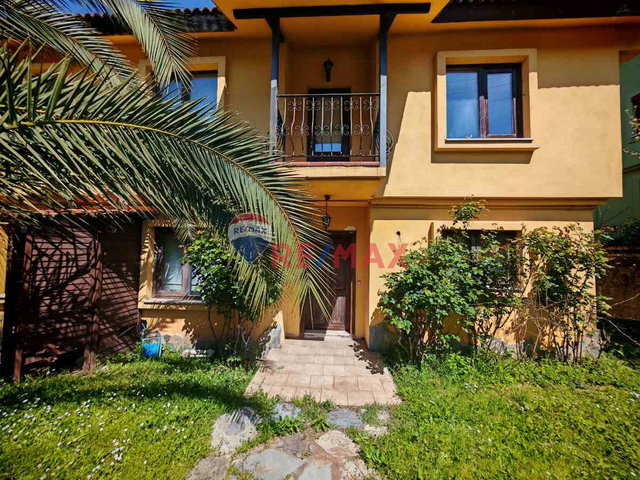 SAPANCA GAZİPAŞA'DA SATILIK VİLLA