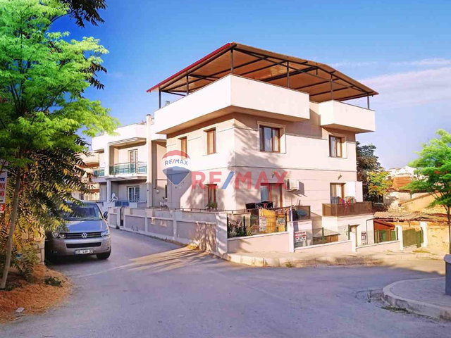 URLA YAKA MAHALLESİNDE 2+1 TERASLI DAİRE