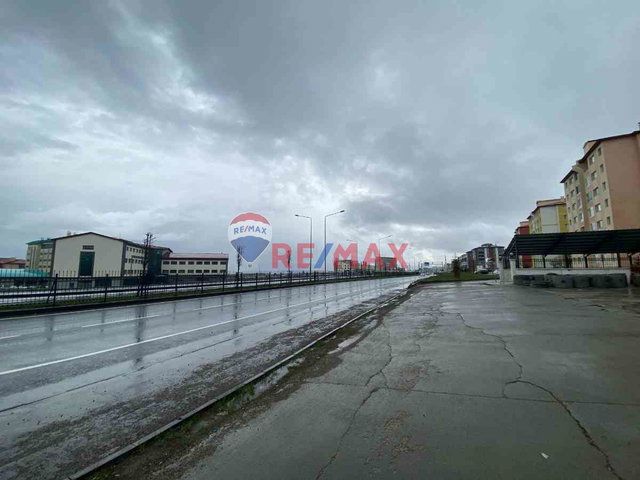 REMAX İLKE'DEN YILDIZKENT'TE 1+0 EŞYALI KİRALIK DAİRE