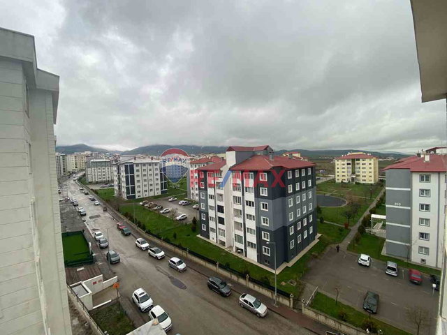 REMAX İLKE'DEN YILDIZKENT'TE 1+1 EŞYALI KİRALIK DAİRE
