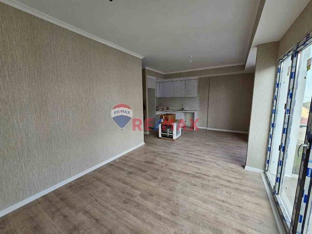 YALOVA MERKEZ MEYDAN SUİTES'DE SATILIK 1+0 DAİRE