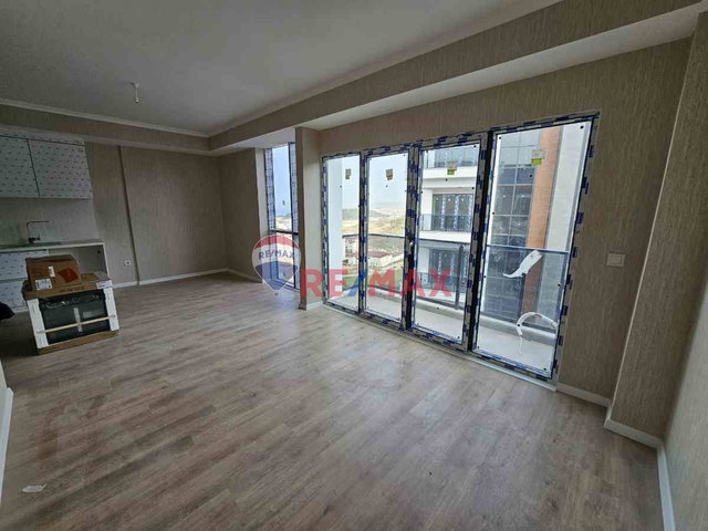 YALOVA MERKEZ MEYDAN SUİTES'DE SATILIK 1+0 DAİRE
