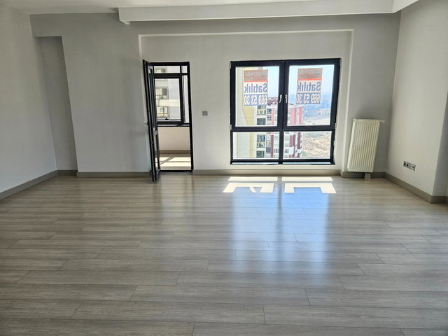 EMLAK KONUT ISPARTAKULE EVLERİNDE REMAX MANZARALI 3+1