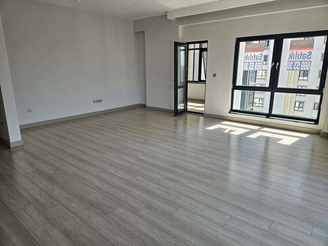 EMLAK KONUT ISPARTAKULE EVLERİNDE REMAX MANZARALI 3+1