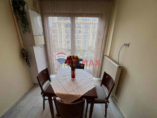 ÇAMLICA SARI KONAKLAR SİTESİNDE GENİŞ ARA KAT 3 +1 SATILIK DAİRE