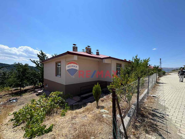 REMAX DOĞUDAN GEZİNDE SATILIK YAZLIK