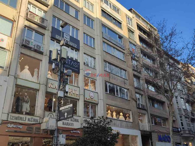 NİŞANTAŞI VALİKONAĞI CADDESİ 300 M2 SATILIK DAİRE