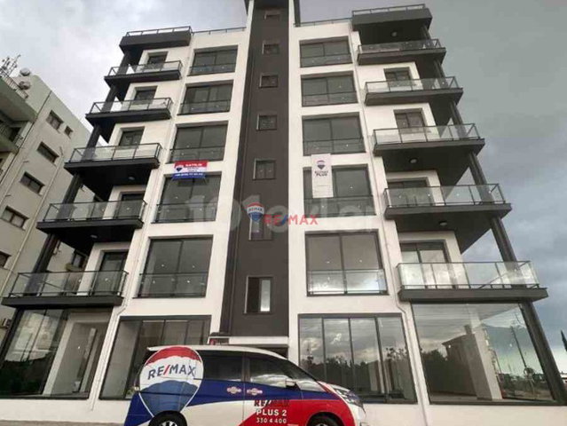 YENİBOĞAZİÇİ'NDE SATILIK 3+1 DAİRE !!!