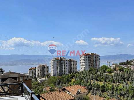 İZMİT 'TE. DENİZ MANZARALI, YERDEN ISITMA 2+1 DUBLEXS SIFIR DAİRE