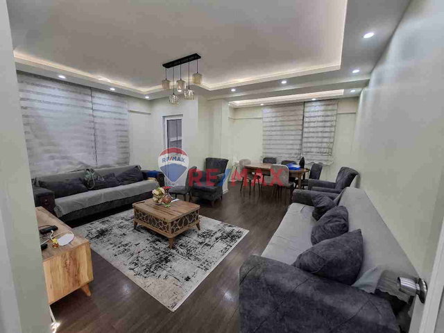 REMAX DİNAMİK'TEN CEMREKENT SİTESİNDE SATILIK 3+1 LÜX DAİRE
