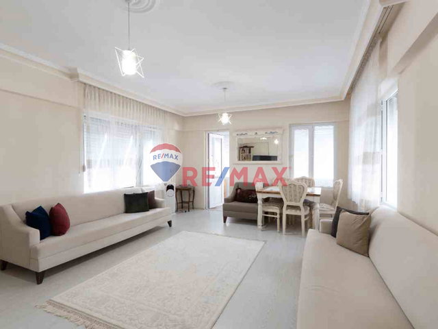 KONYAALTI HURMA MERKEZDE SİTE İÇERİSİNDE GENİŞ 3+1 SATILIK DAİRE