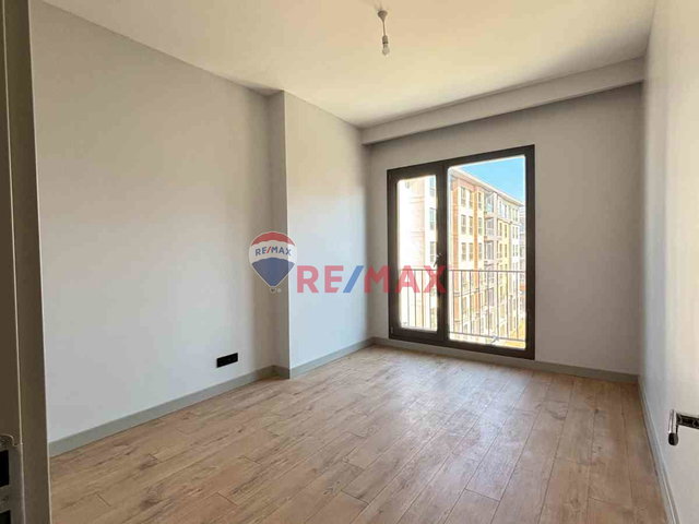 REMAX MASA EMLAK KONUT ÇINARKÖY 5+1 GENİŞ ARA KAT DAİRE