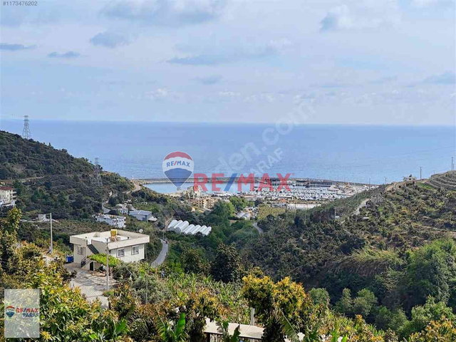 ALANYA HACI MEHMETLİ’DE MUHTEŞEM DENİZ MANZARALI ULTRA LÜKS VİLLA