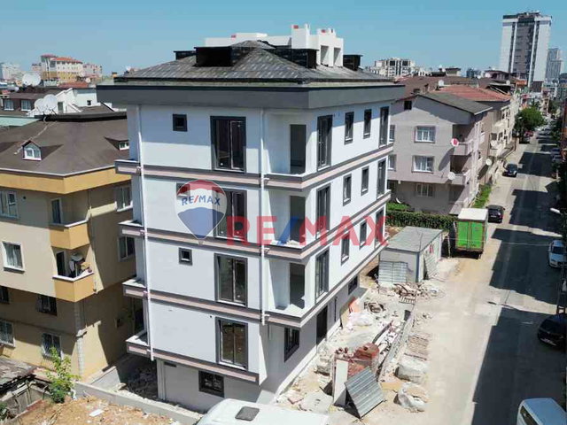 YASİN KURTULUŞ*ATAŞEHİR KAYIŞDAĞI'NDA METRO YANI 135 M2 SIFIR DUBLEKS DAİRE