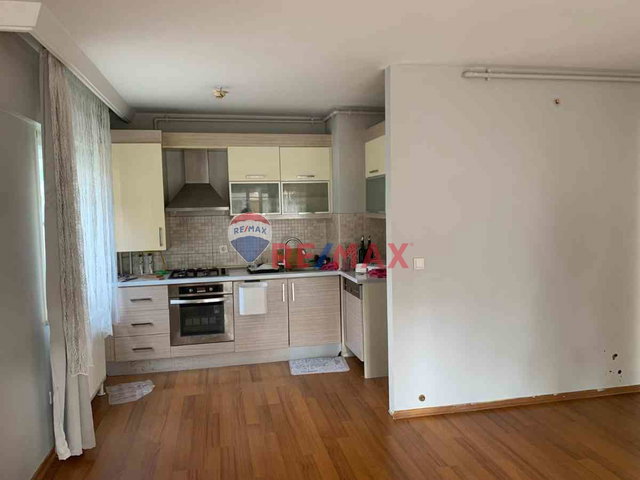 KARTAL SELECTİVE EVLERİ SİTESİNDE BOŞ 1+1 SATILIK DAİRE