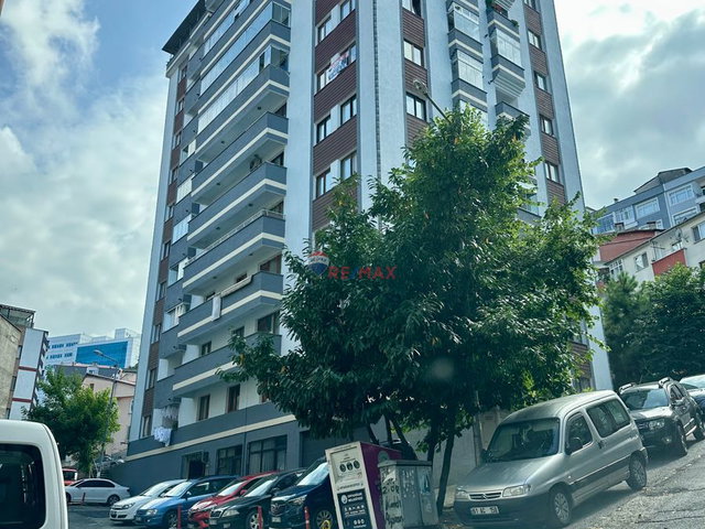 MEYDANA YÜRÜME MESAFESİNDE MASRAFSIZ 3+1 KİRALIK DAİRE !!!