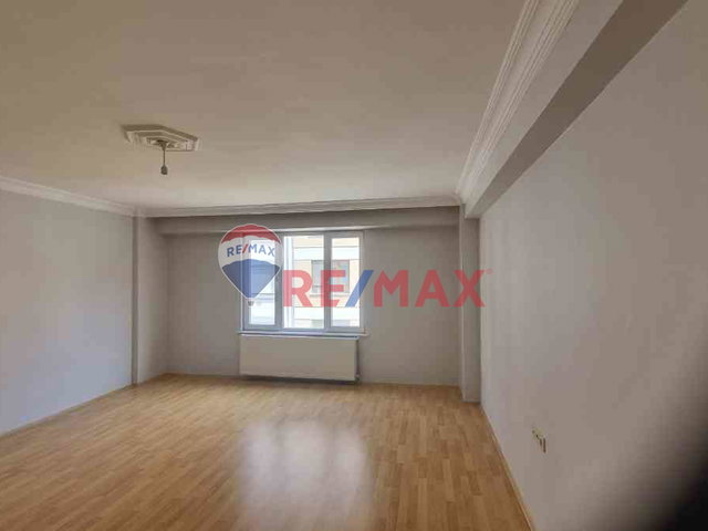 KURTULUŞ MAHALLESİNDE KULLANIŞLI 3+1 KİRALIK DAİRE