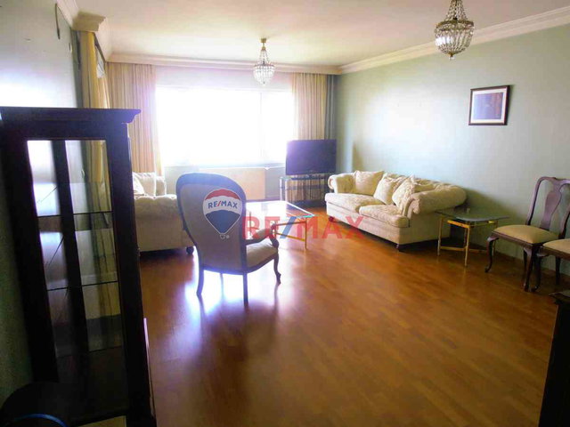 ESTON ÇAMLIEVLER ATAŞEHIR 3+1 SITE DAIRESI