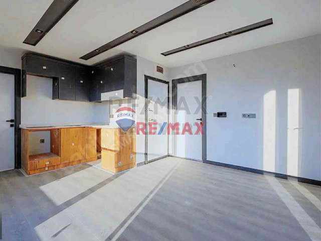 RE/MAX LACİVERT'TEN ANTALYA'DA SATILIK 1+1 DAİRE