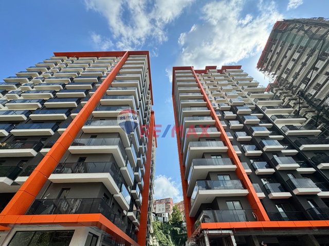 TALATPAŞA MARİ VADİ EVLERİNDE METROBÜSE 5 DK SATILIK 2+1 DAİRE