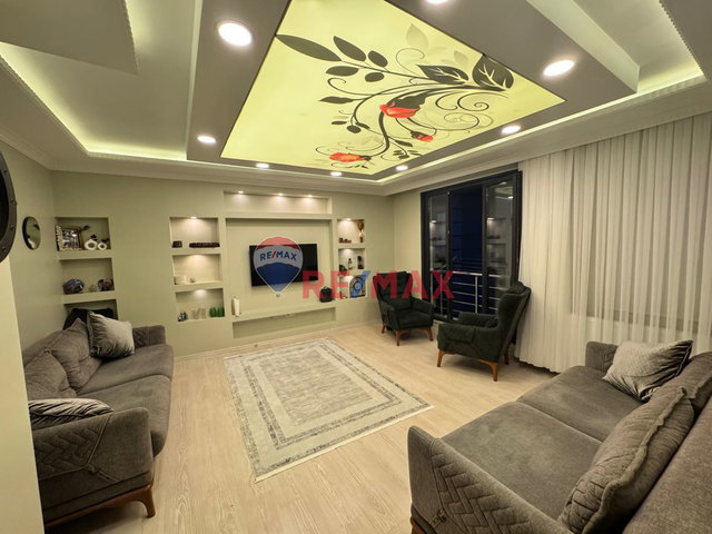 ÇAĞLAYAN’DA CADDEYE YAKIN OTOPARKLI SATILIK 5+2 DUBLEKS DAİRE
