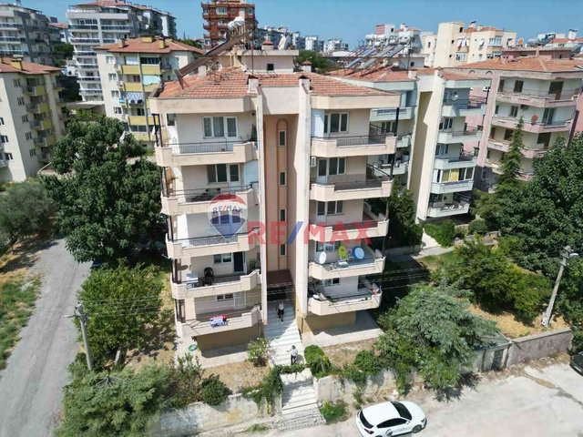DERGAH SİTESİ'NDE, ŞEHIR MERKEZINE YAKIN 3+1 SATILIK DAIRE