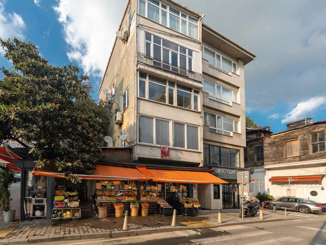 ARNAVUTKÖY BEŞIKTAŞ SATILIK GENIŞ 1+1 DAIRE