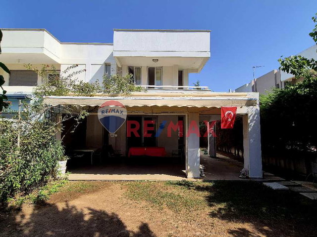 ÇEŞME ALTINYUNUS’TA 350 M² ARSA İÇİNDE 3+1  VİLLA