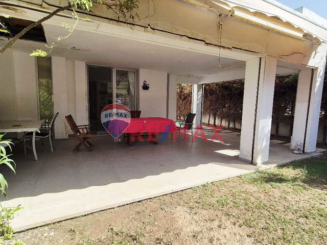 ÇEŞME ALTINYUNUS’TA 350 M² ARSA İÇİNDE 3+1  VİLLA