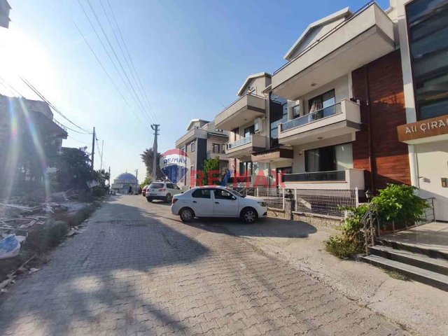 REMAX NATURAL'DEN TOPÇULAR MERKEZDE GENİŞ BAHCE DUBLEKS