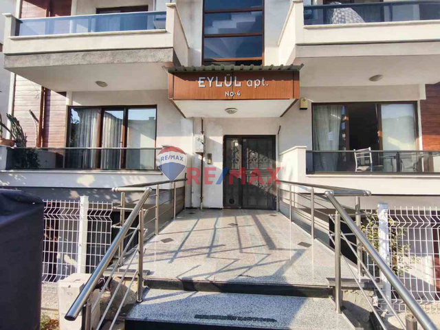 REMAX NATURAL'DEN TOPÇULAR MERKEZDE GENİŞ BAHCE DUBLEKS
