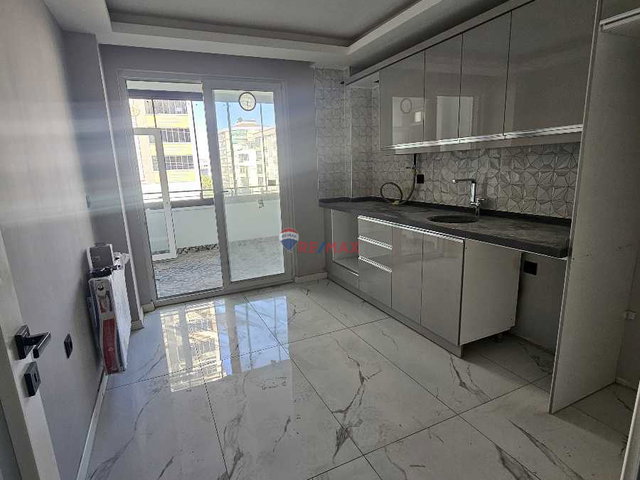 RE)MAX MODERN KİRALIK OFİS DAİRE