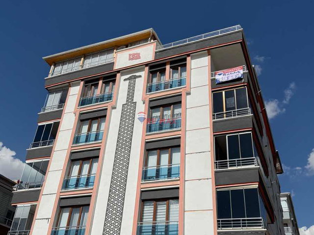 DIKMEN CADDESI 1 DK, MANZARALI TERASLI 4+1 DUBLEKS SATILIK DAIRE
