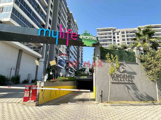 İZMIR ULUKENT MYLIFE HOME SITESI'NDE SATILIK 5+1 DUBLEKS DAIRE