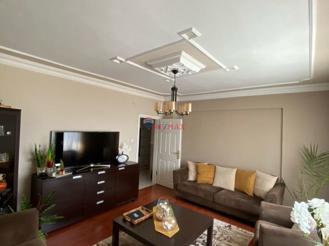 REMAX DREAM DEN DERİNCEDE SATILIK ARA KAT DAİRE