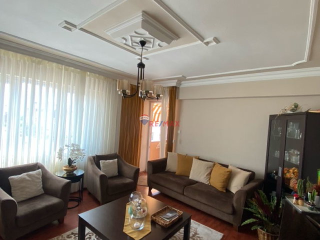 REMAX DREAM DEN DERİNCEDE SATILIK ARA KAT DAİRE